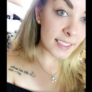 Meet your Posher, Caitlyn